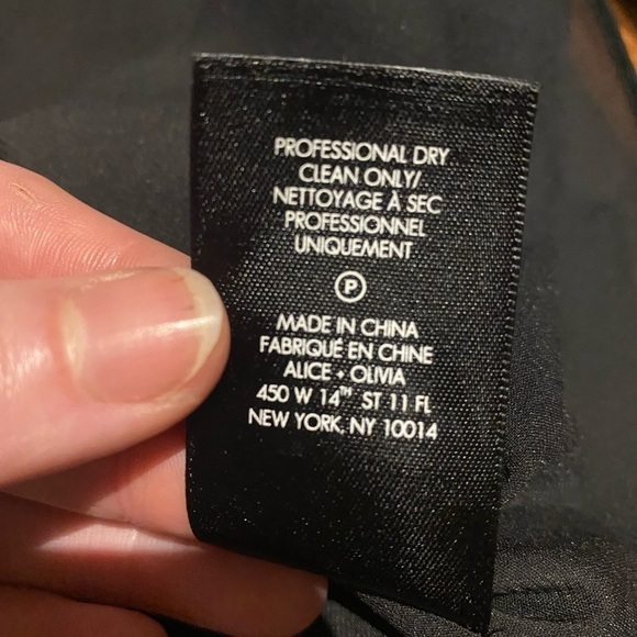 ALICE & Olivia studded cuff blouse. - Picture 10 of 11